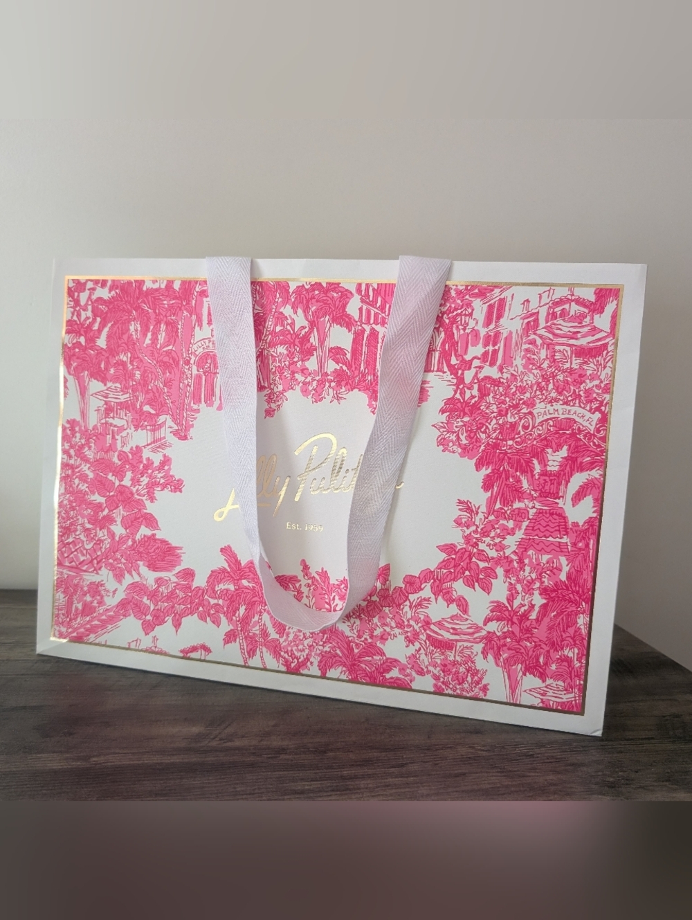 NEW LILLY PULITZER WOMENS PALM BEACH PINK WHITE CARDSTOCK  TOTE SHOPPING BAG
